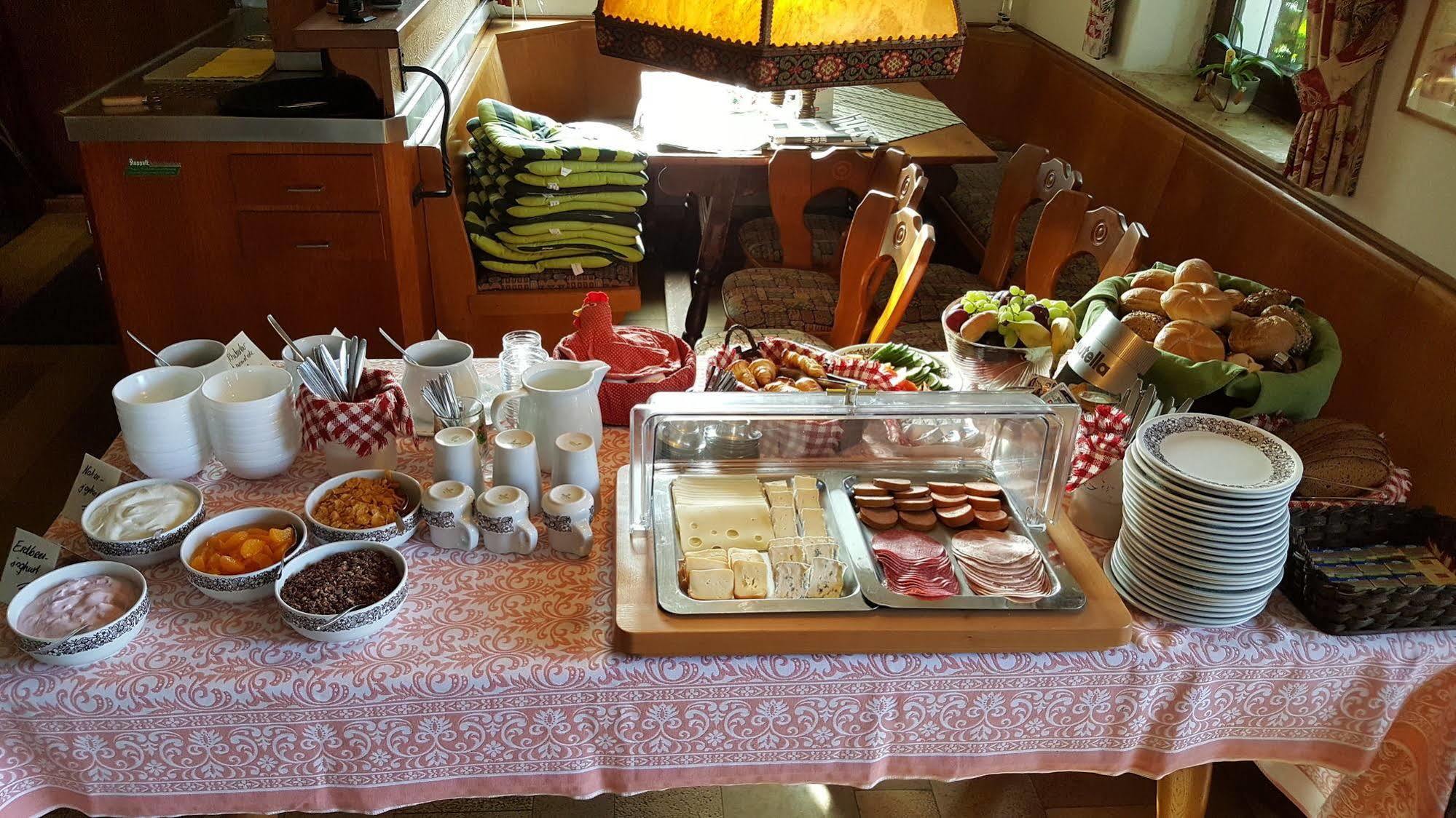 Hotel Gasthof Zum Schwan Steinsfeld Dış mekan fotoğraf