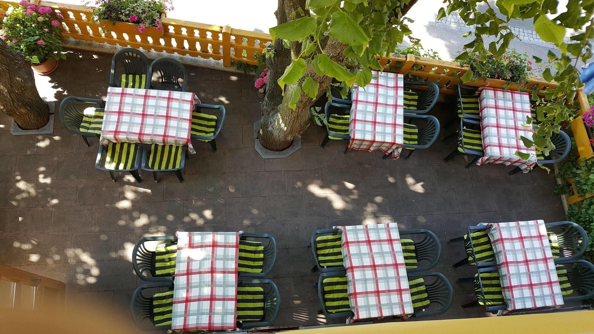 Hotel Gasthof Zum Schwan Steinsfeld Dış mekan fotoğraf