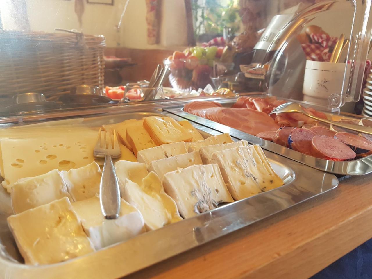 Hotel Gasthof Zum Schwan Steinsfeld Dış mekan fotoğraf