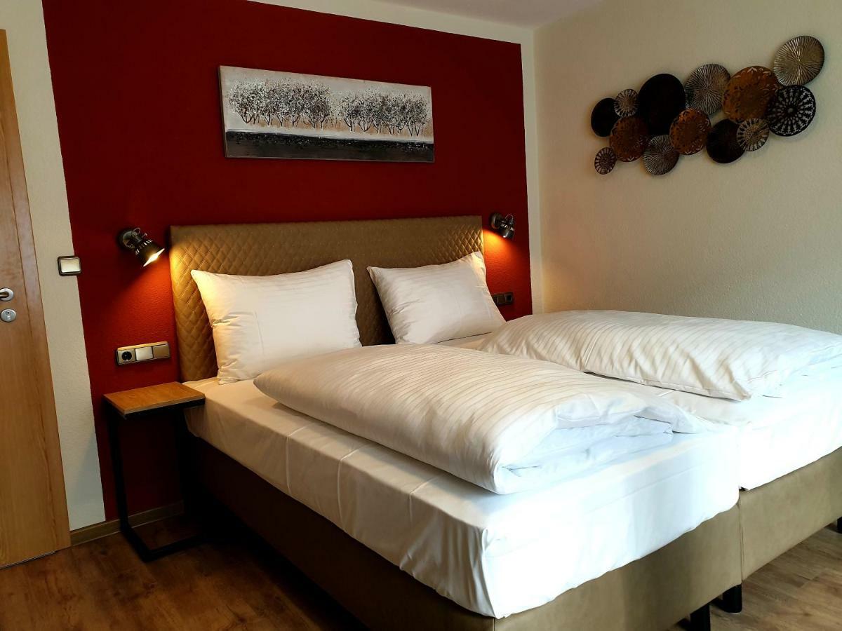 Hotel Gasthof Zum Schwan Steinsfeld Dış mekan fotoğraf