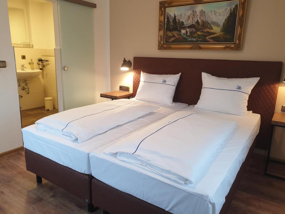 Hotel Gasthof Zum Schwan Steinsfeld Dış mekan fotoğraf