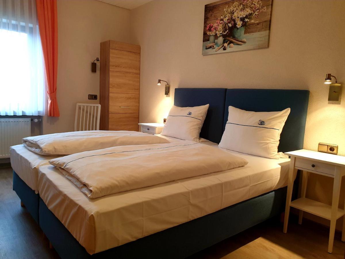 Hotel Gasthof Zum Schwan Steinsfeld Dış mekan fotoğraf