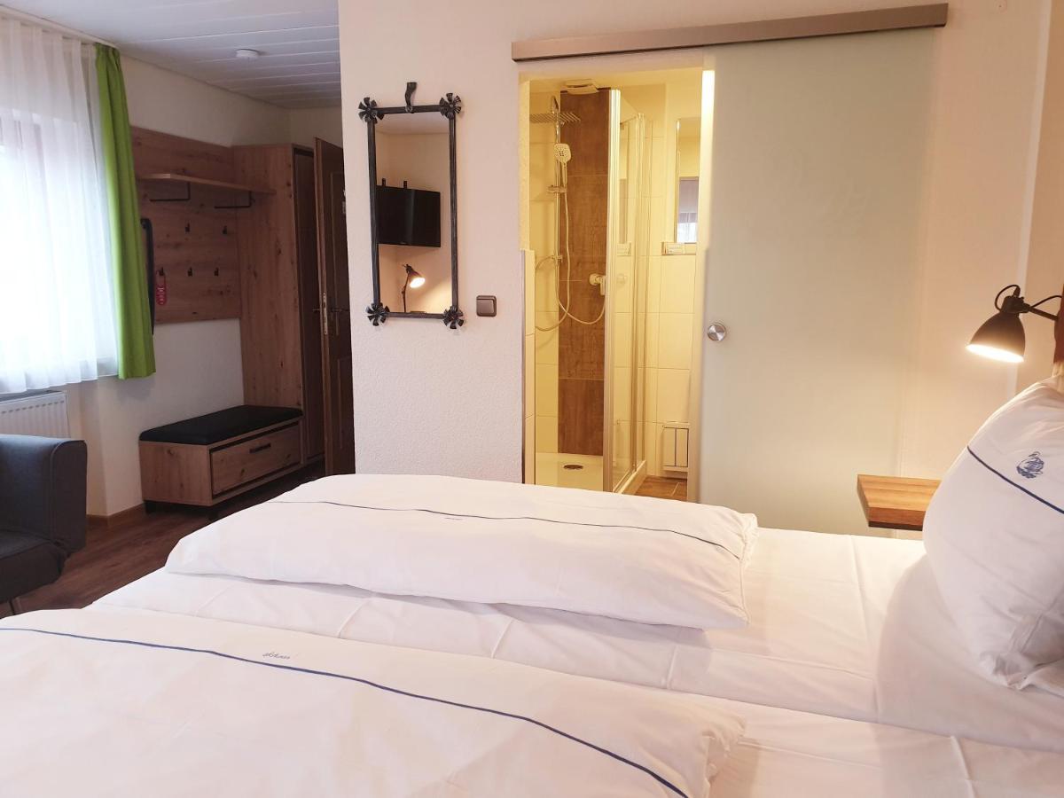 Hotel Gasthof Zum Schwan Steinsfeld Dış mekan fotoğraf